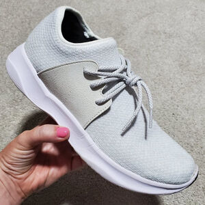 VESSI Everyday Classic Sneakers Shoes Waterproof Seamless Pearl White Women's 9